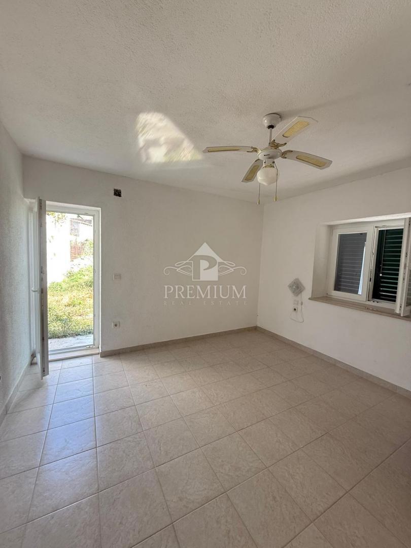 House For sale - SPLITSKO-DALMATINSKA BRAČ
