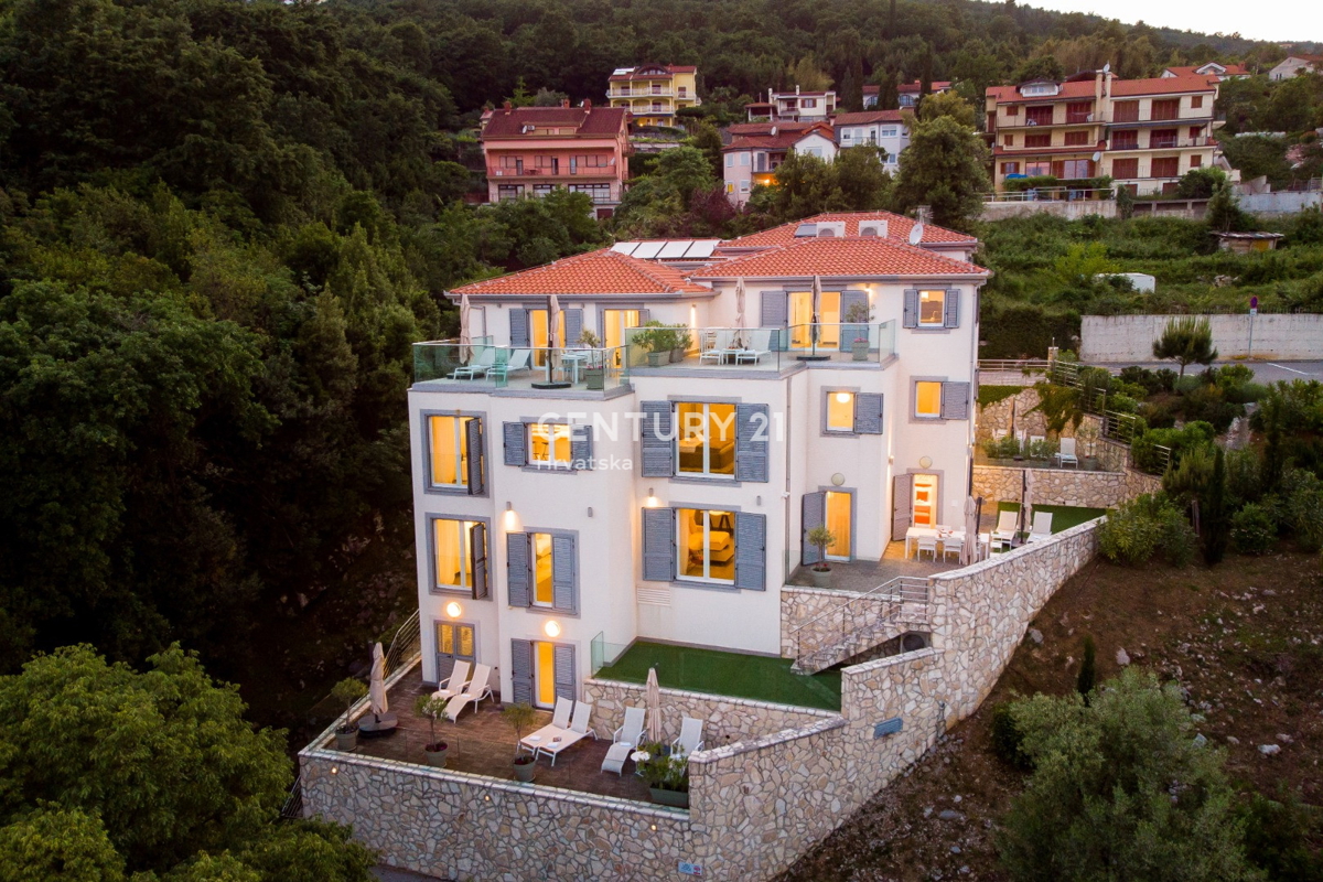 Stan Na prodaju - PRIMORSKO-GORANSKA OPATIJA