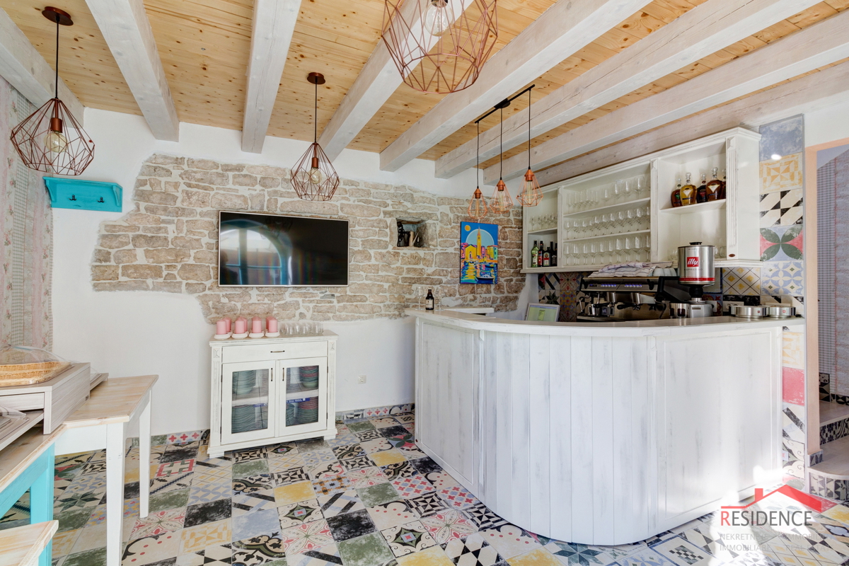 Business premises For sale - ISTARSKA FAŽANA