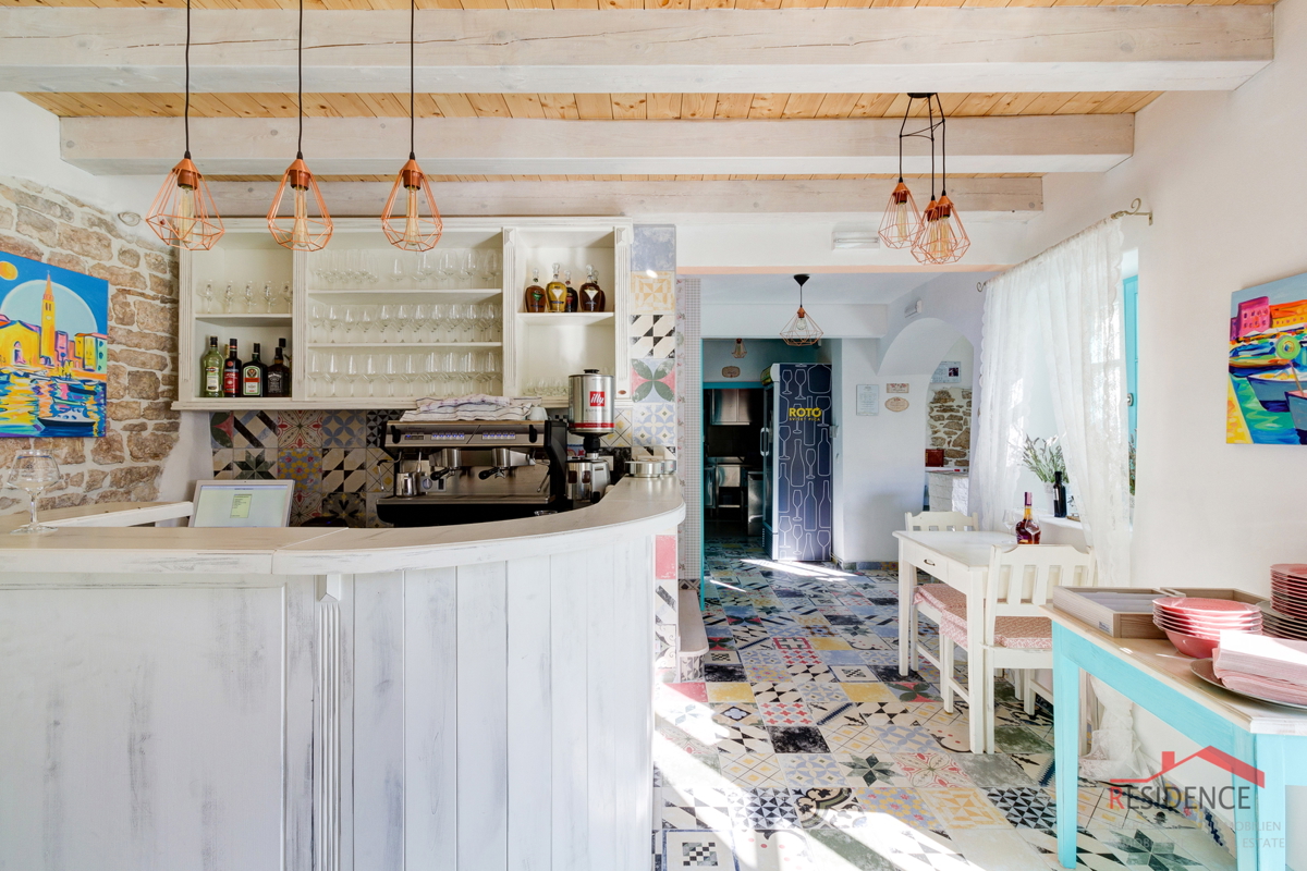 Business premises For sale - ISTARSKA FAŽANA