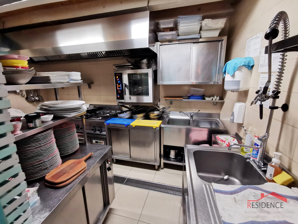 Business premises For sale - ISTARSKA FAŽANA