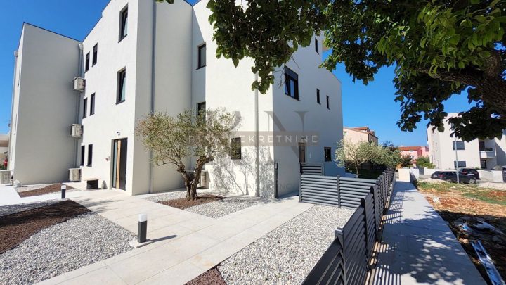 Haus Zu verkaufen - Istarska Poreč - foto 2/6