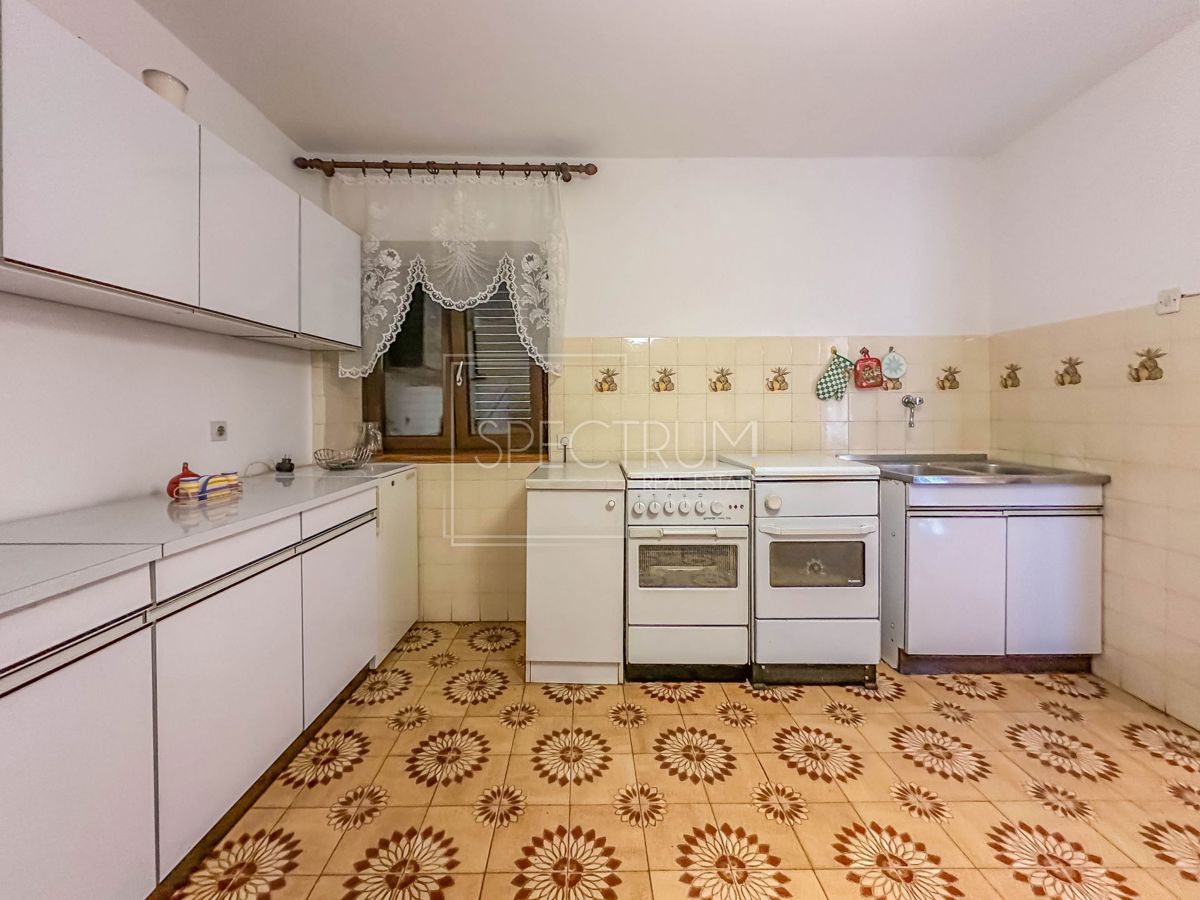 Haus Zu verkaufen - ISTARSKA BRTONIGLA