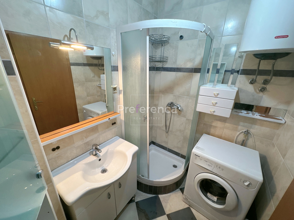 Mieszkanie Na sprzedaż - LIČKO-SENJSKA NOVALJA