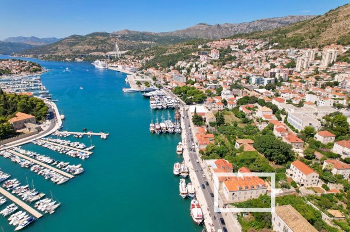 Lokal użytkowy na sprzedaż 884 m² – Dubrovnik