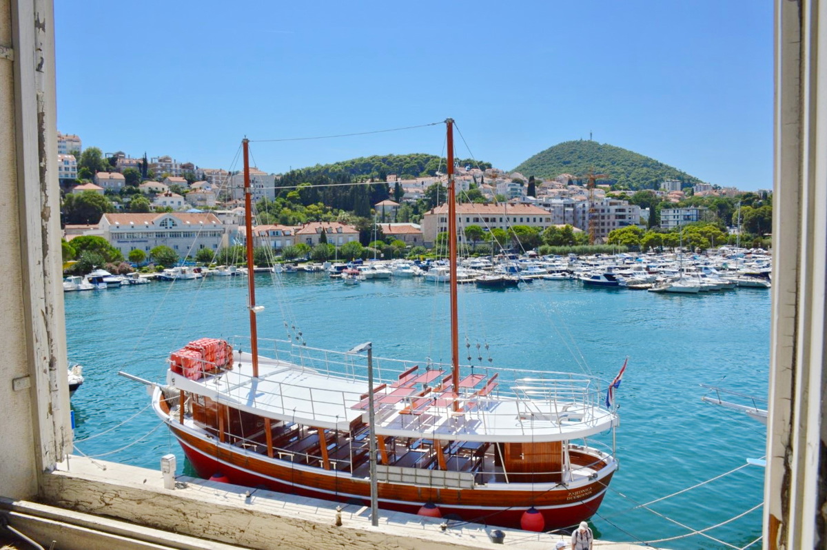 Poslovni prostori Na predaj - DUBROVAČKO-NERETVANSKA DUBROVNIK