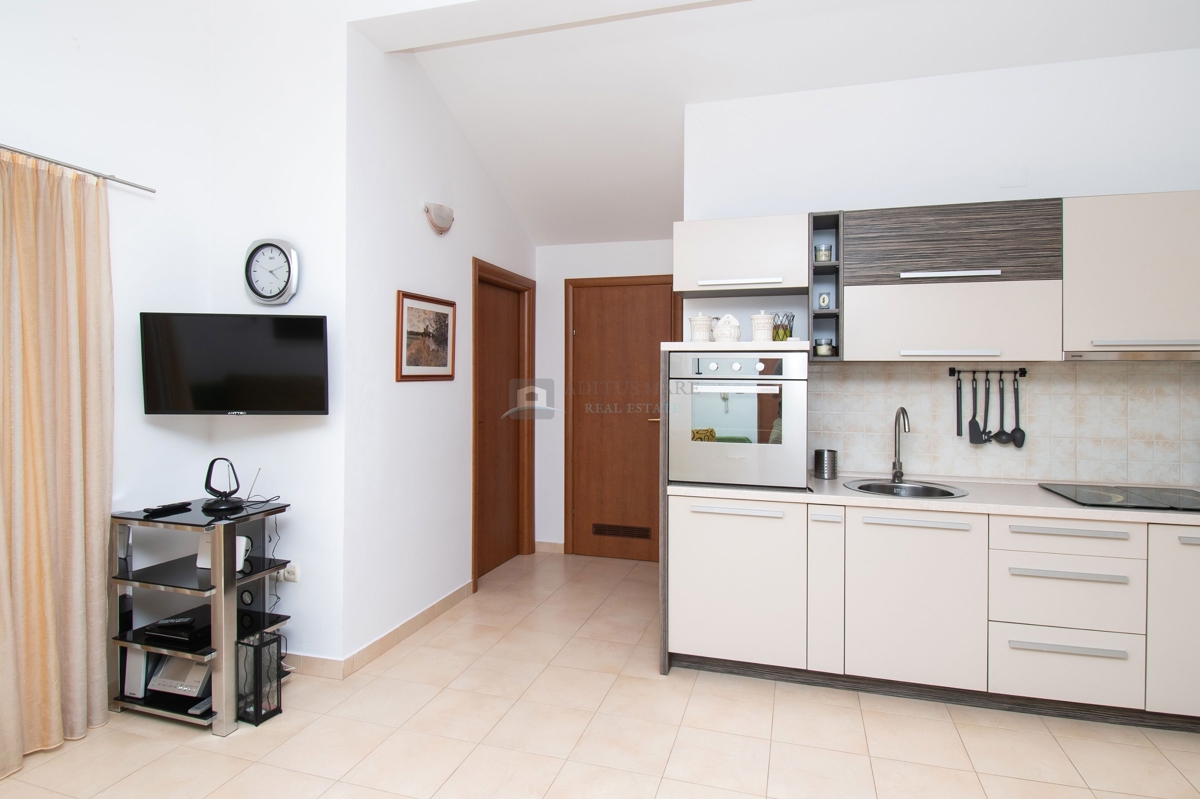 Appartamento Da affittare - ŠIBENSKO-KNINSKA VODICE