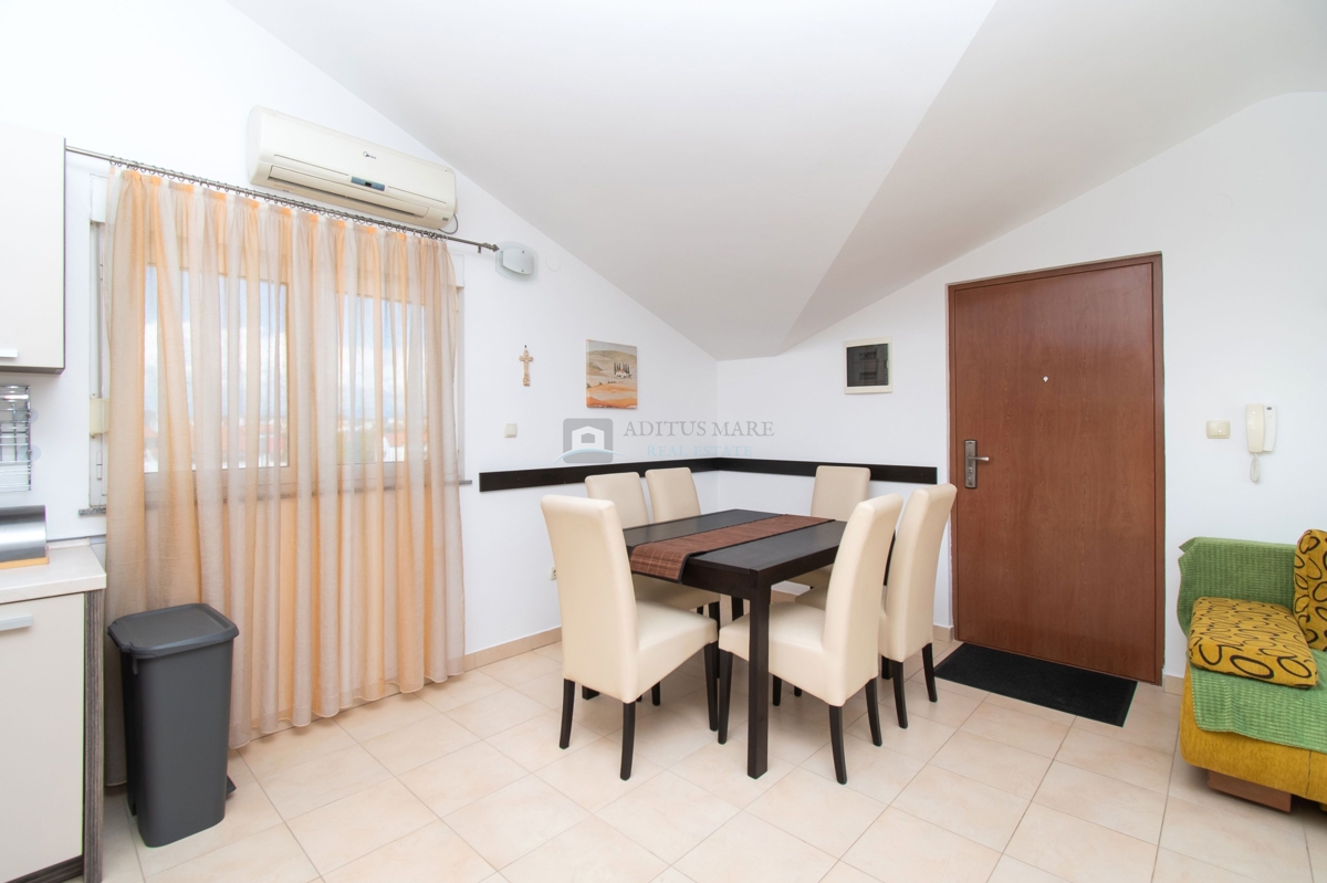 Appartamento Da affittare - ŠIBENSKO-KNINSKA VODICE
