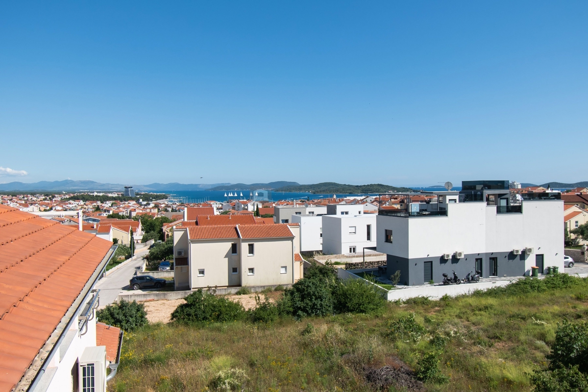 Appartamento Da affittare - ŠIBENSKO-KNINSKA VODICE