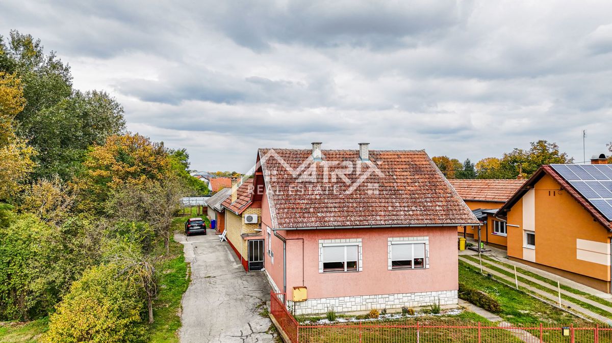Kuća Na prodaju - Osječko-baranjska Darda - foto 1/20
