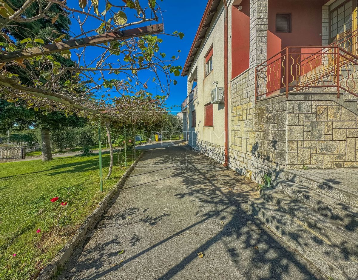 Kuća Na prodaju - ISTARSKA BUJE