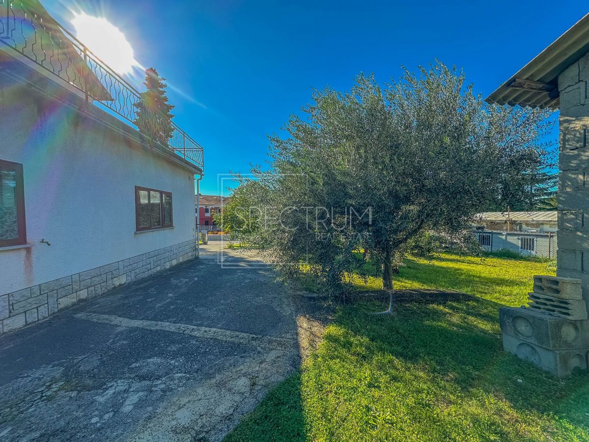 Kuća Na prodaju - ISTARSKA BUJE