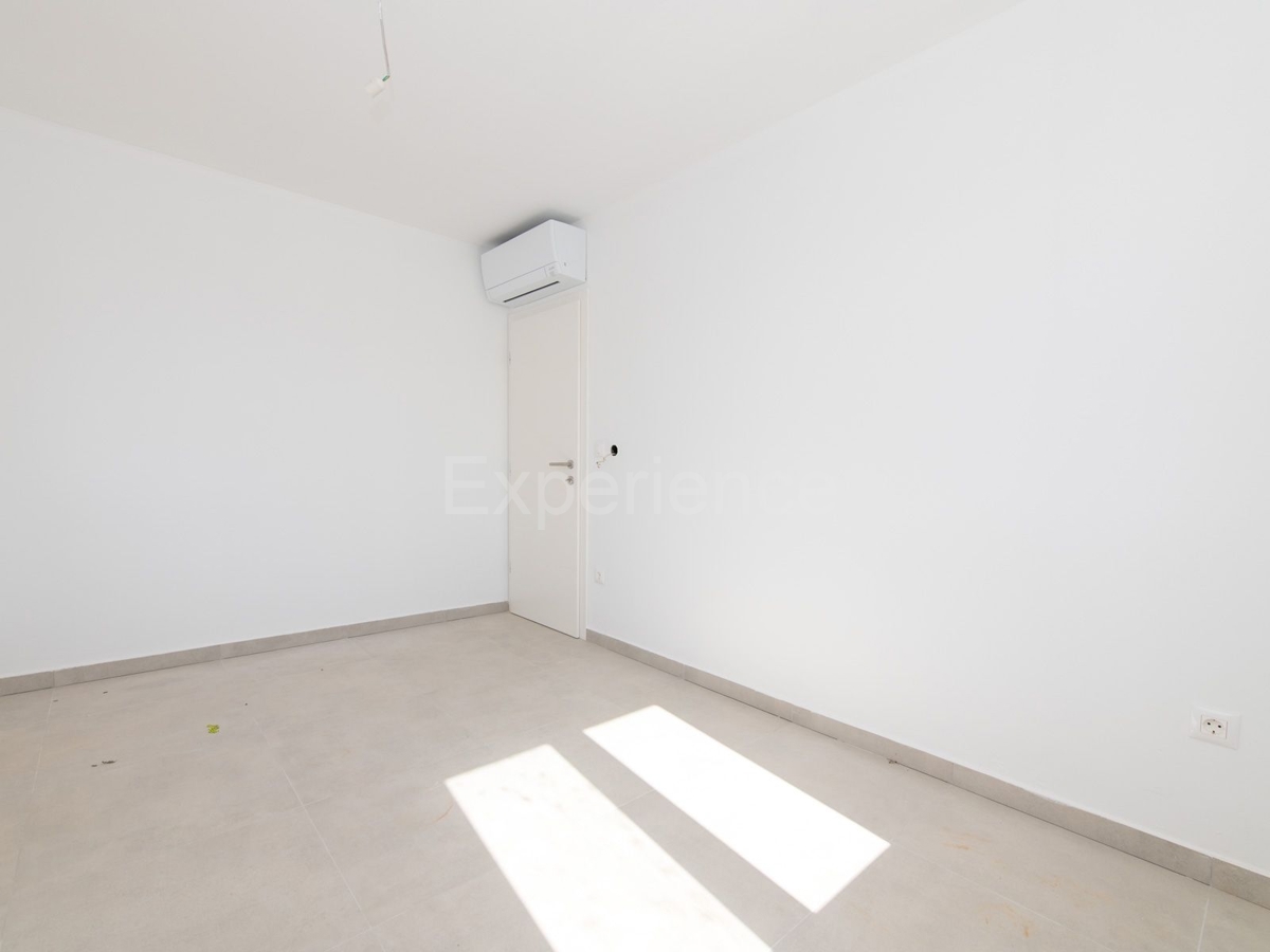 Apartmán Na predaj - ISTARSKA POREČ
