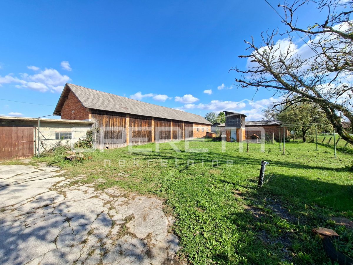 Dom Na predaj - KARLOVAČKA KARLOVAC