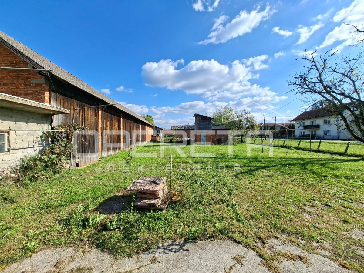 Dom Na predaj - KARLOVAČKA KARLOVAC