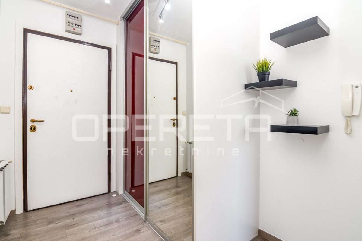 Appartement À louer - GRAD ZAGREB ZAGREB