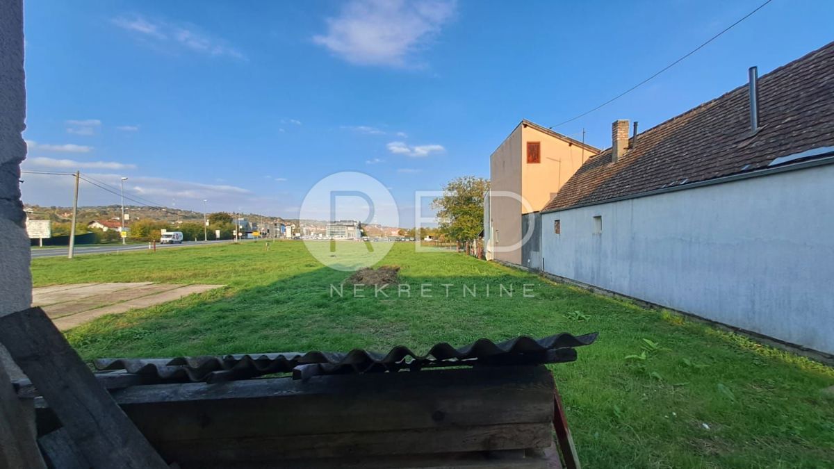 Zemljište Na prodaju - BRODSKO-POSAVSKA SLAVONSKI BROD