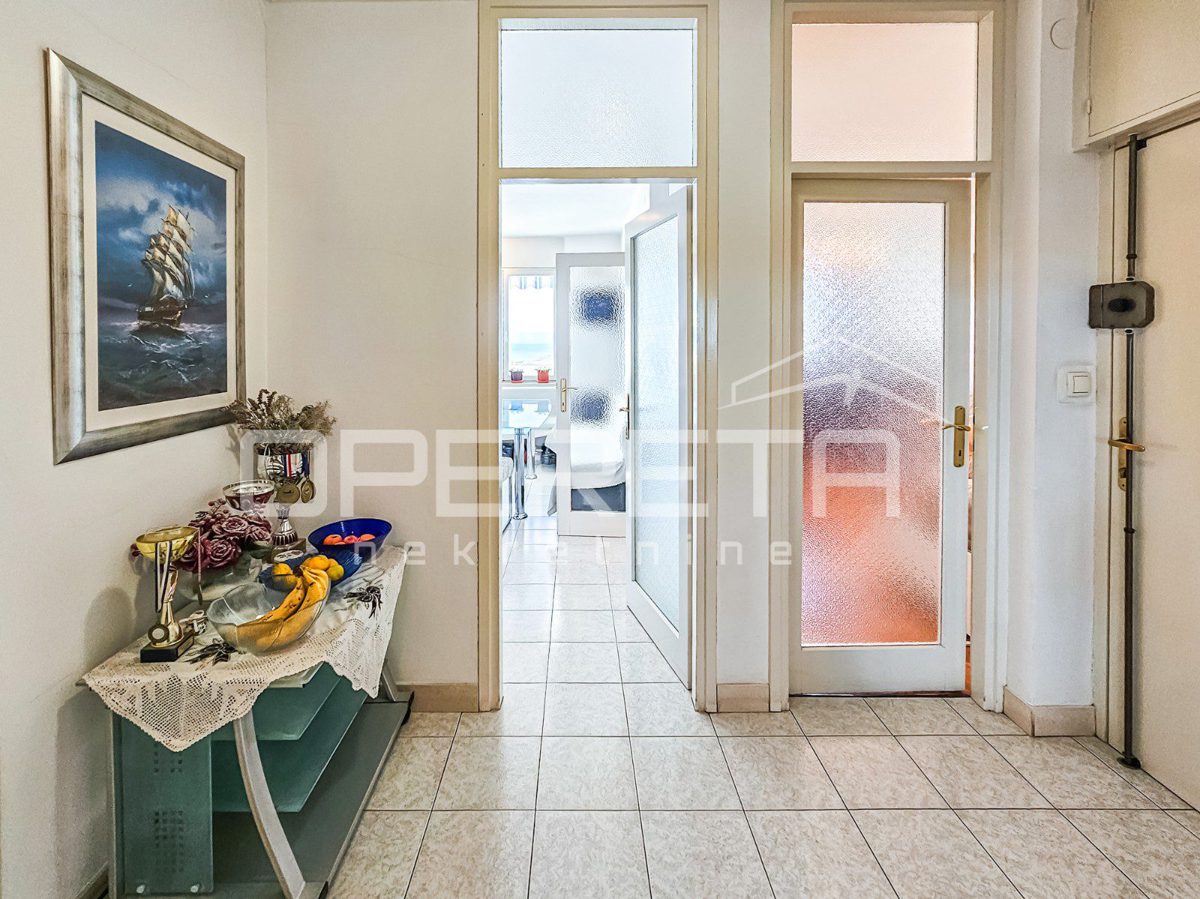 Apartmán Na predaj - SPLITSKO-DALMATINSKA SPLIT