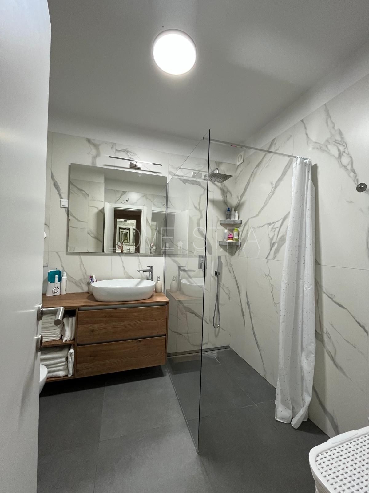 Apartma Na predaj - ISTARSKA POREČ
