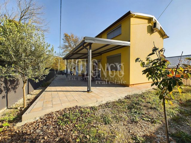 Haus Zu verkaufen - Primorsko-goranska Vinodolska Općina - foto 2/6