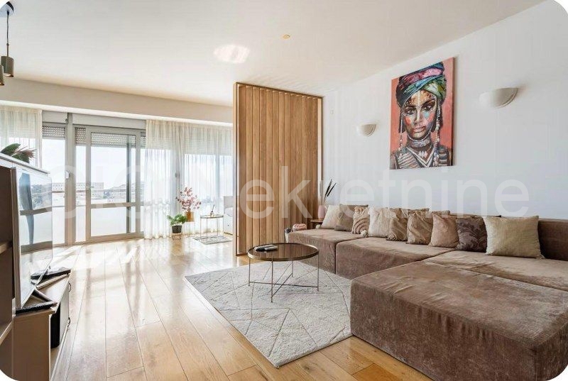 Apartma Na predaj - SPLITSKO-DALMATINSKA SPLIT