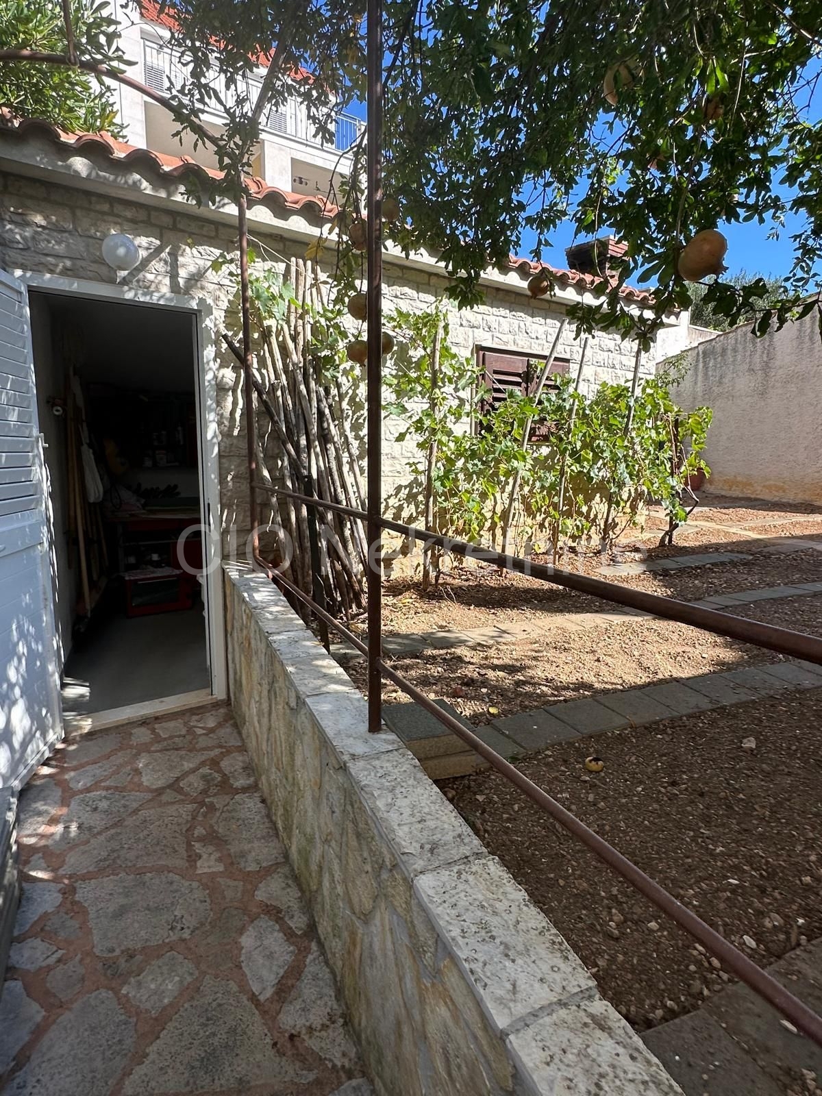 House For sale - SPLITSKO-DALMATINSKA BRAČ
