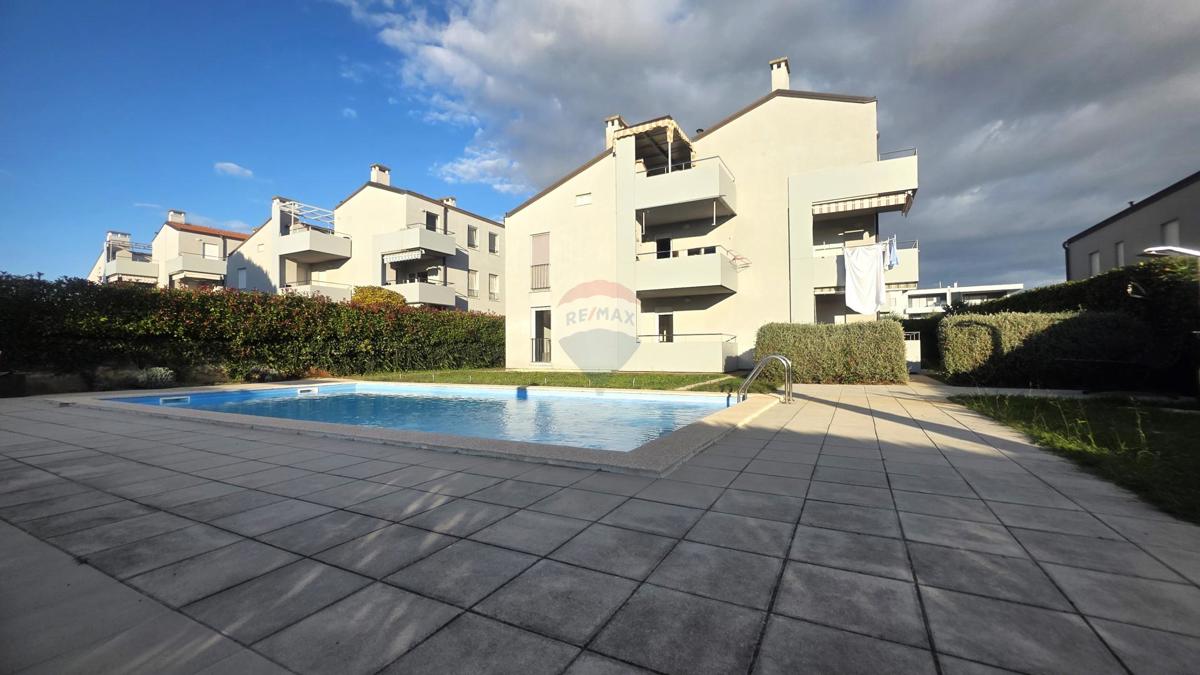 Flat For sale - ISTARSKA NOVIGRAD