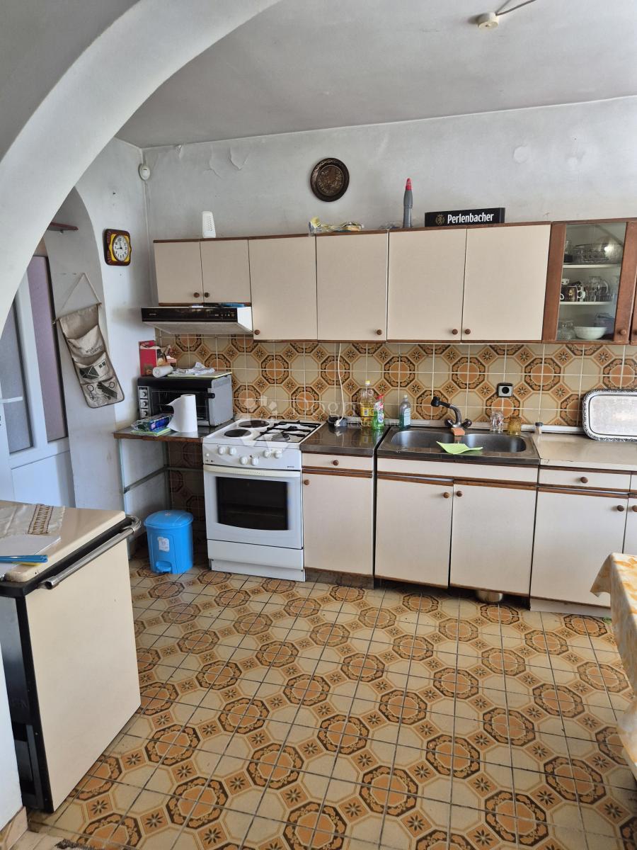 Kuća Na prodaju - PRIMORSKO-GORANSKA NOVI VINODOLSKI