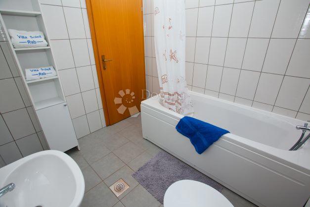 Kuća Na prodaju - PRIMORSKO-GORANSKA RAB