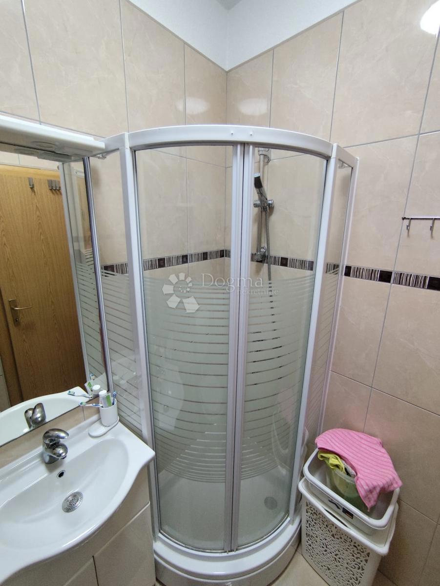 Apartment Zu verkaufen - ŠIBENSKO-KNINSKA ŠIBENIK