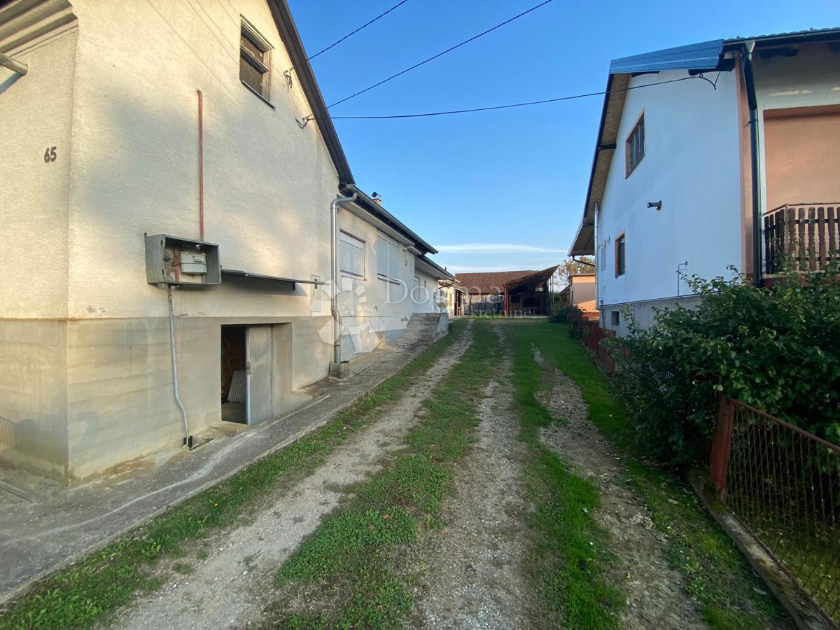 Maison À vendre - SISAČKO-MOSLAVAČKA POPOVAČA
