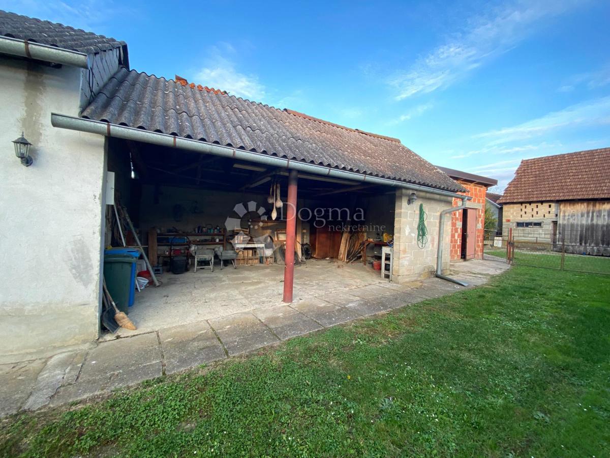 Maison À vendre - SISAČKO-MOSLAVAČKA POPOVAČA