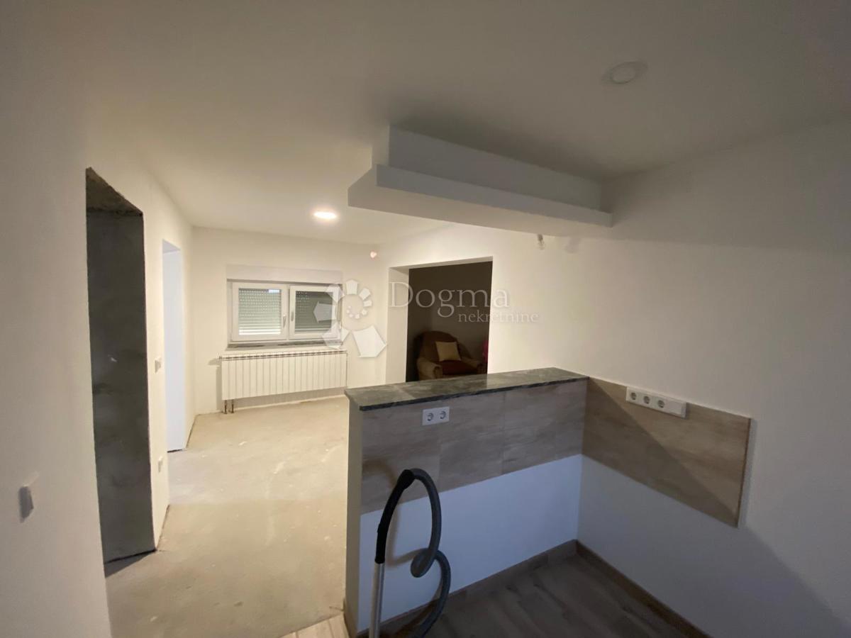 Maison À vendre - SISAČKO-MOSLAVAČKA POPOVAČA
