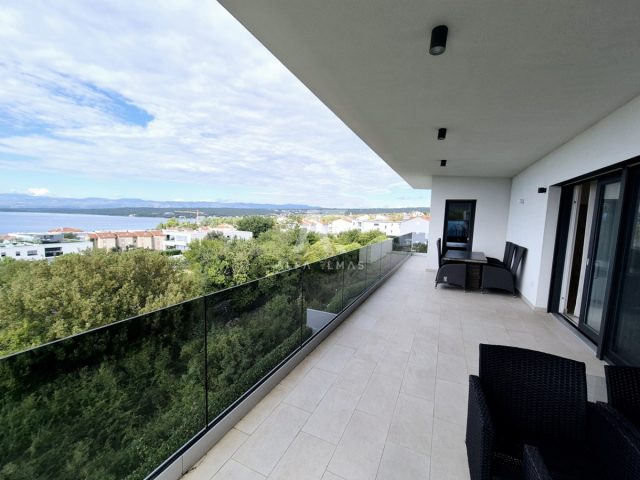 Stan na prodaju 160 m² – Krk