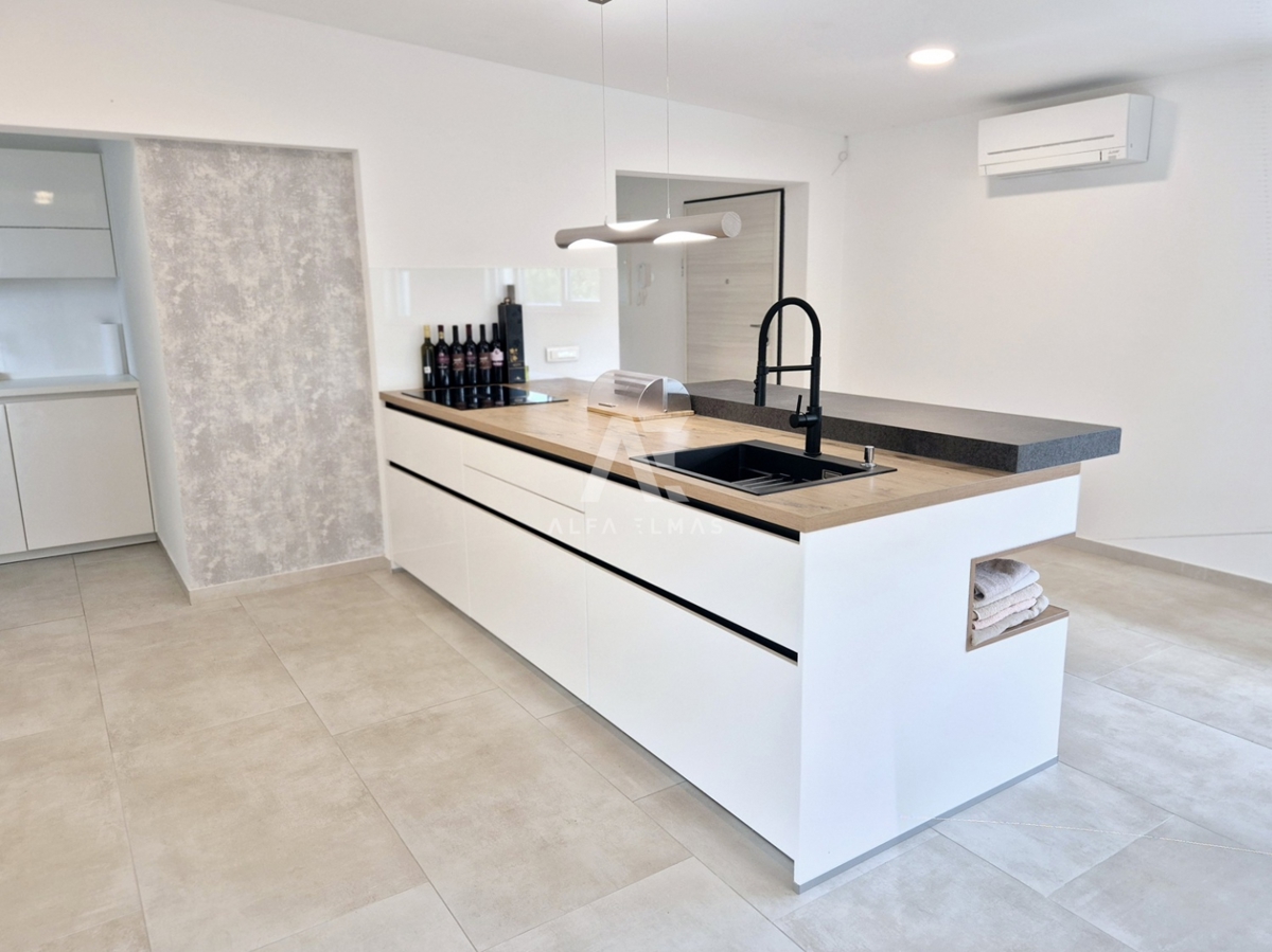 Apartma Na predaj - PRIMORSKO-GORANSKA KRK