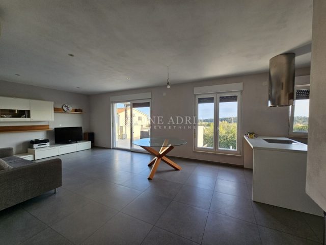 Kuća na prodaju 250 m² – Pula