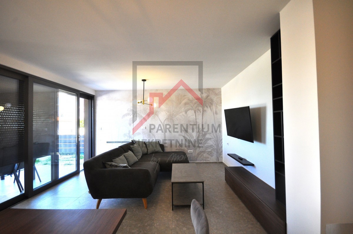 Apartmán Na predaj - ISTARSKA POREČ