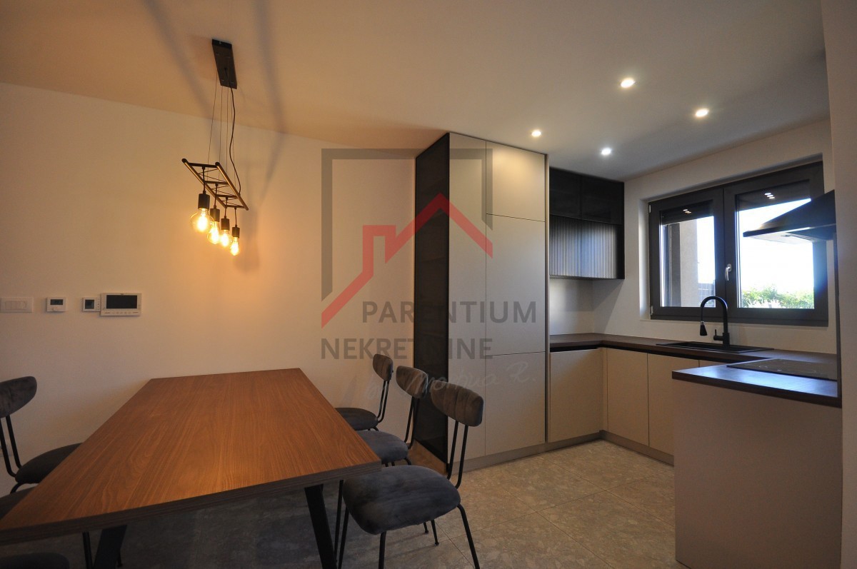 Apartmán Na predaj - ISTARSKA POREČ
