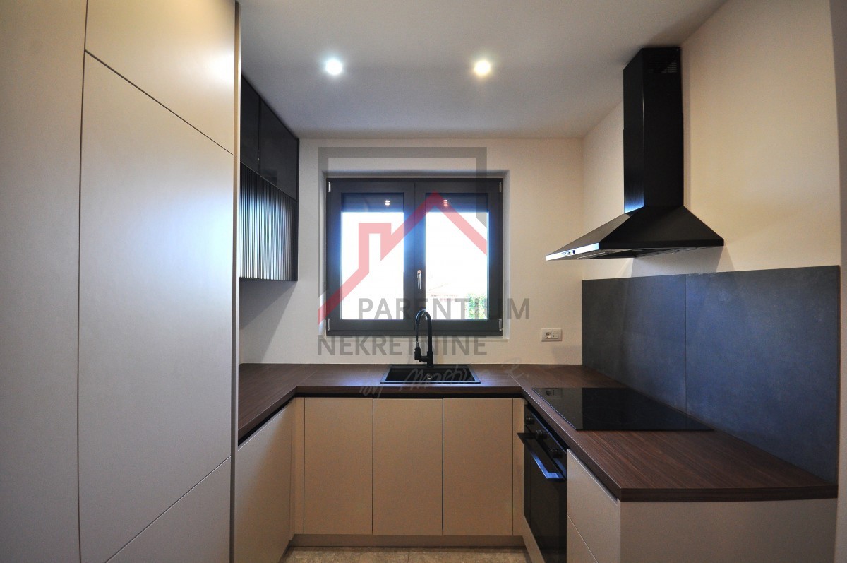 Apartmán Na predaj - ISTARSKA POREČ