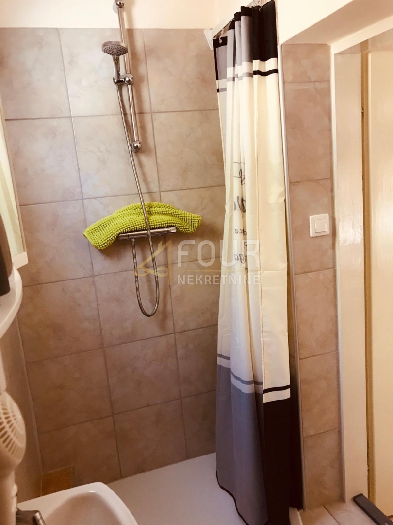 House For sale - PRIMORSKO-GORANSKA NOVI VINODOLSKI
