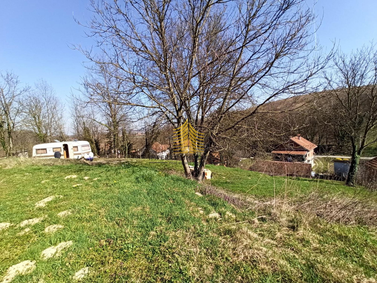Zemljište Na prodaju - ZAGREBAČKA ZAPREŠIĆ