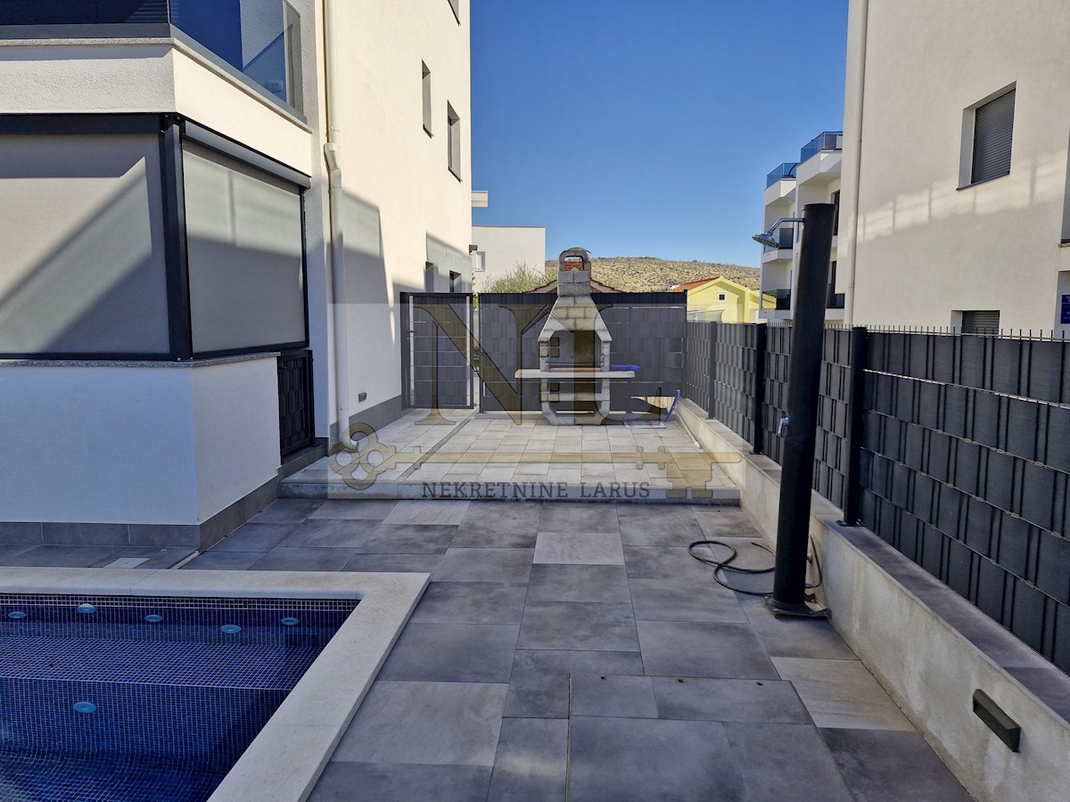 Appartement À vendre - SPLITSKO-DALMATINSKA ČIOVO