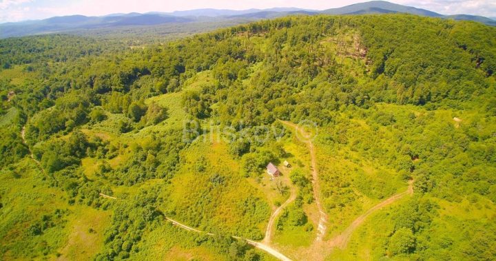 Działka na sprzedaż 53939 m² – Slunj