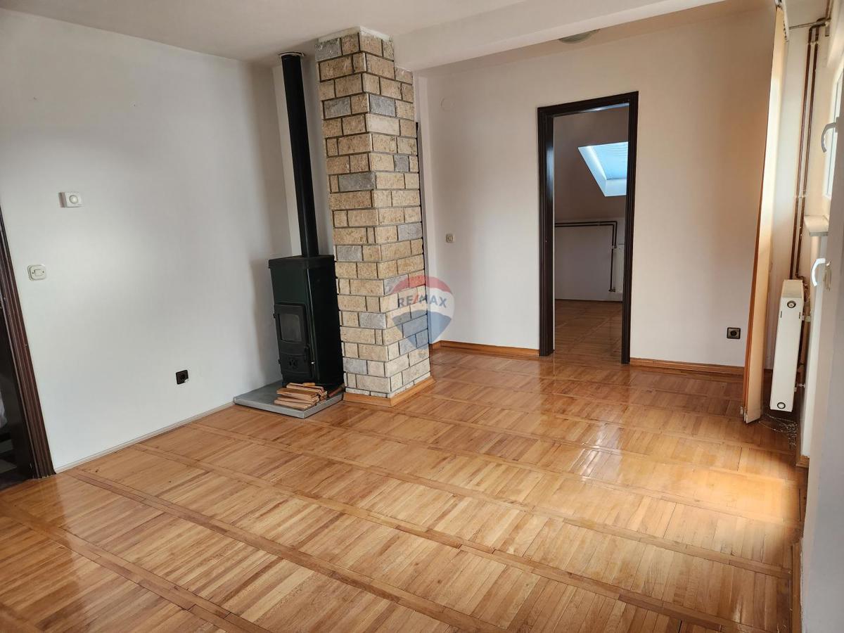 Stan Na prodaju - ZAGREBAČKA VELIKA GORICA