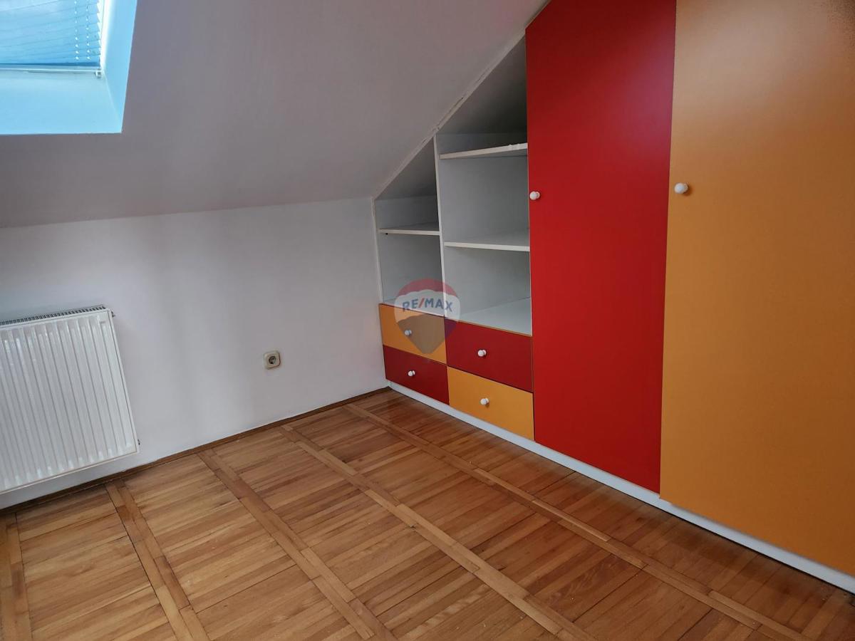 Stan Na prodaju - ZAGREBAČKA VELIKA GORICA