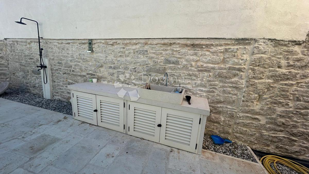 Kuća Na prodaju - ISTARSKA BARBAN
