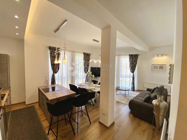 Apartmán k pronájmu 85 m² – Pula