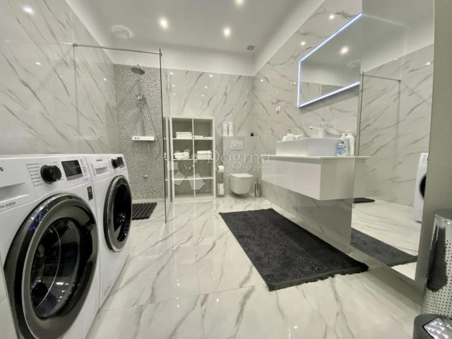 Appartement À louer - Istarska Pula - foto 5/33