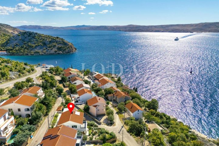 House for sale 220 m² – Senj