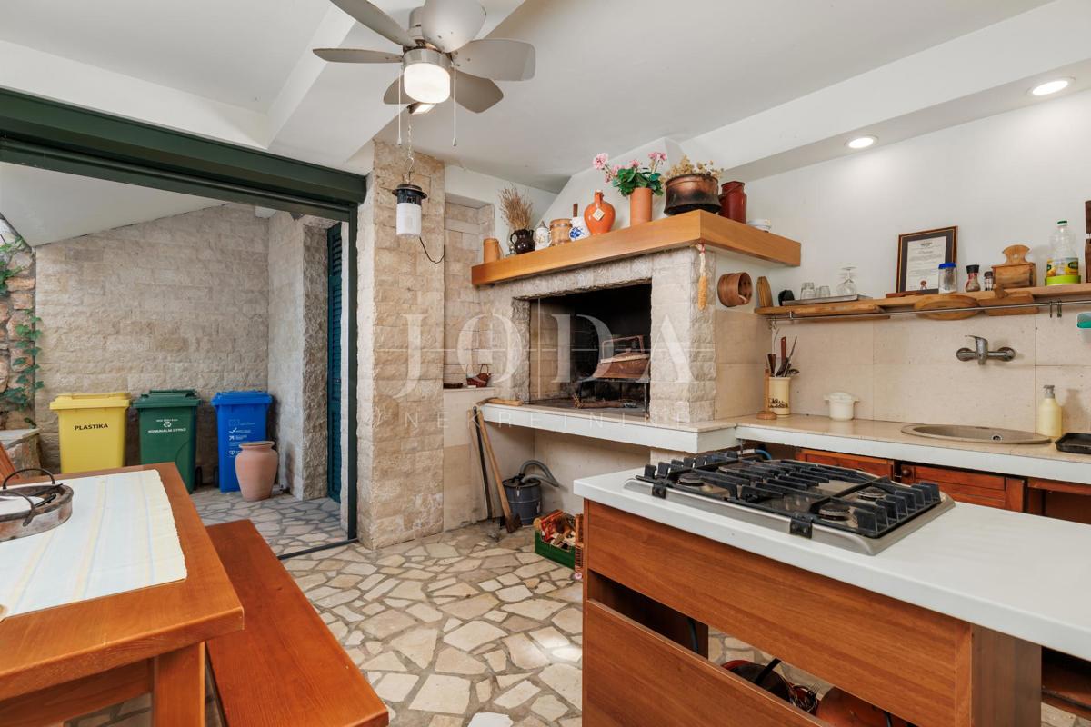 Casa In vendita - LIČKO-SENJSKA SENJ